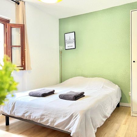 Le Descartes, A 50M De La Gare Fibre/Tv Connecte Apartment Поатие Екстериор снимка