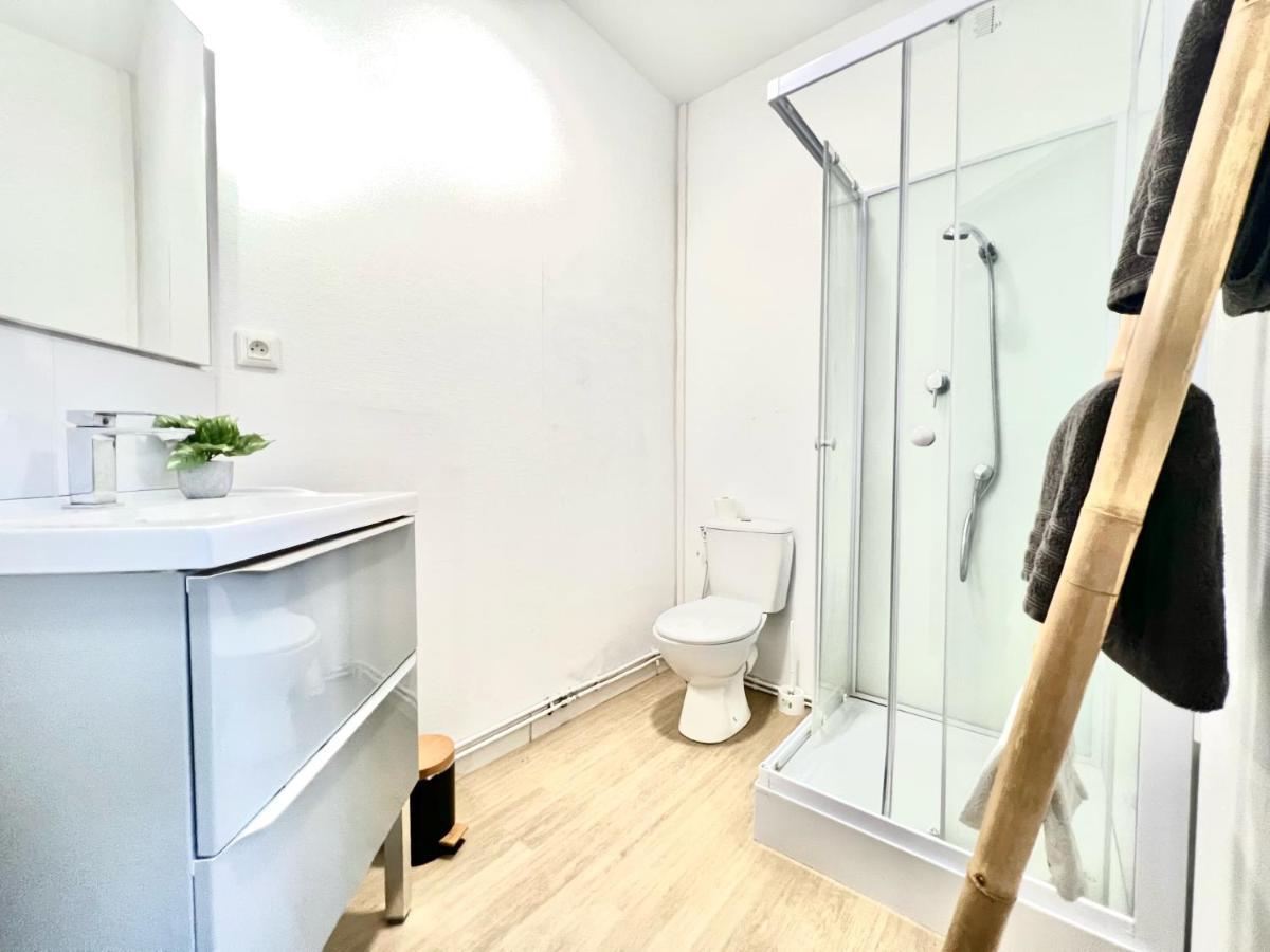 Le Descartes, A 50M De La Gare Fibre/Tv Connecte Apartment Поатие Екстериор снимка